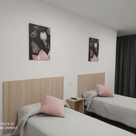 Hostal La Taurina Санта-Олалья Экстерьер фото